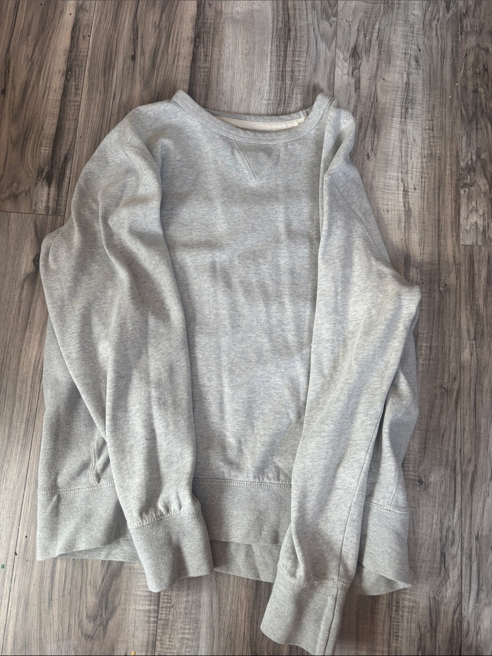 🛍️2 for 25 $ 🛍️American Eagle Outfitters Light Gray Crewneck Sweatshirt